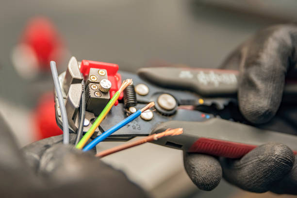 Best Emergency Electrical Repair  in Melvindale, MI